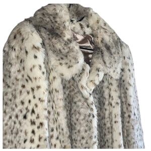 🛑 SOLD ‼️ SPORTOWNE VINTAGE SIZE 14, IVORY, LEOPARD FAUX FUR, 3/4 LENGTH COAT